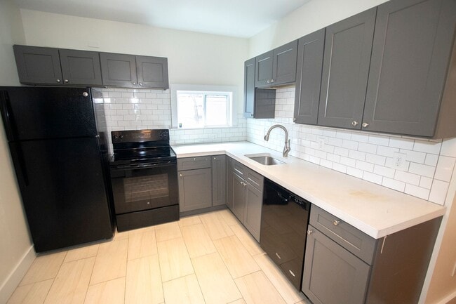 Photo - 85 Belknap St Unidad 3