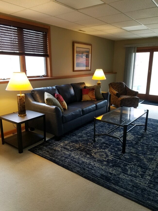 Building Photo - 9 Mountain Laurel Ln Unit Furnished