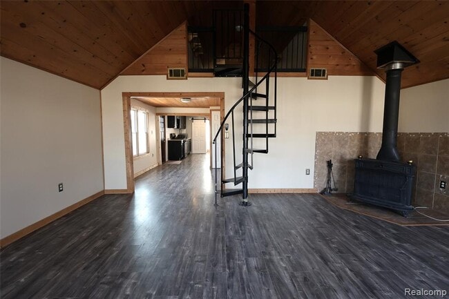 Photo - 15676 Frazho Rd