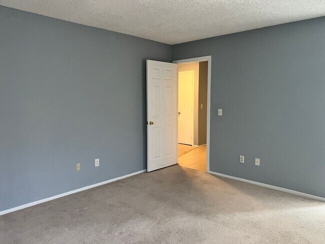 Photo - 2 Bed/2Bath Condo