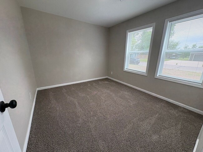 Photo - Don’t miss this opportunity! A Stylish Updated 4 Bedroom Home That’s Ready for You to Move Right In!