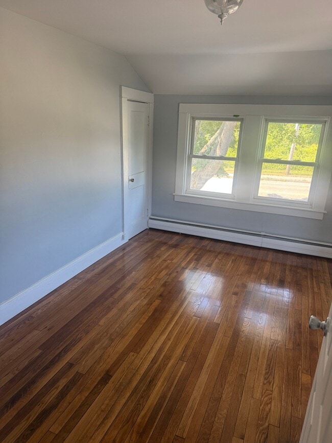 689 E Falmouth Hwy Unit 3