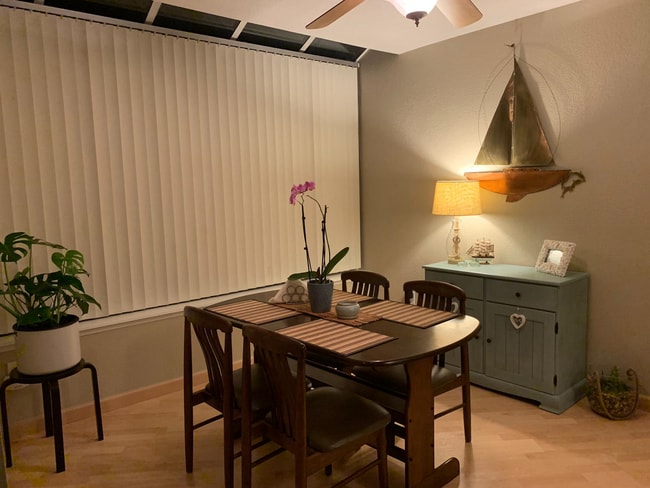 Dining Room - 16419 Spruce Way Unit G1