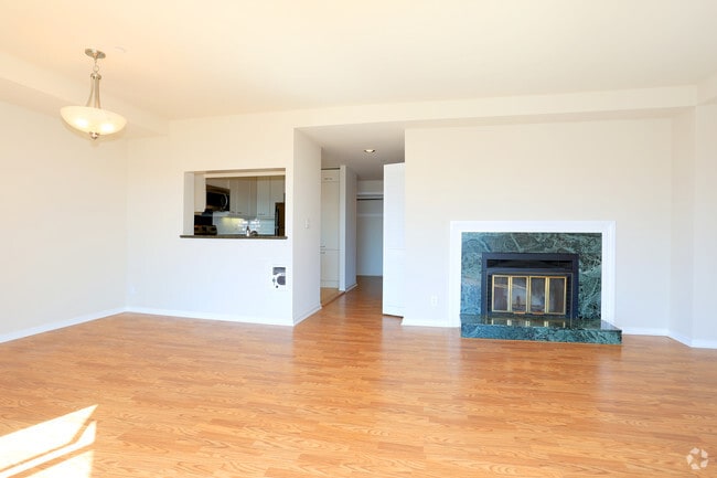 2Bedroom: Living Room