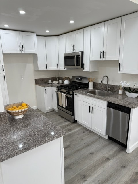 Loft Kitchen - 825 S. Hobart Blvd. Rental