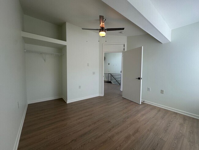 Photo - 3048 Anderberg Dr Unit 3048 - 7