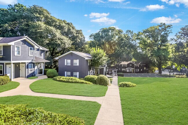 743 @ Howell Mill