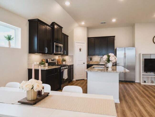Photo - 16603 Villa Del Luna Ln