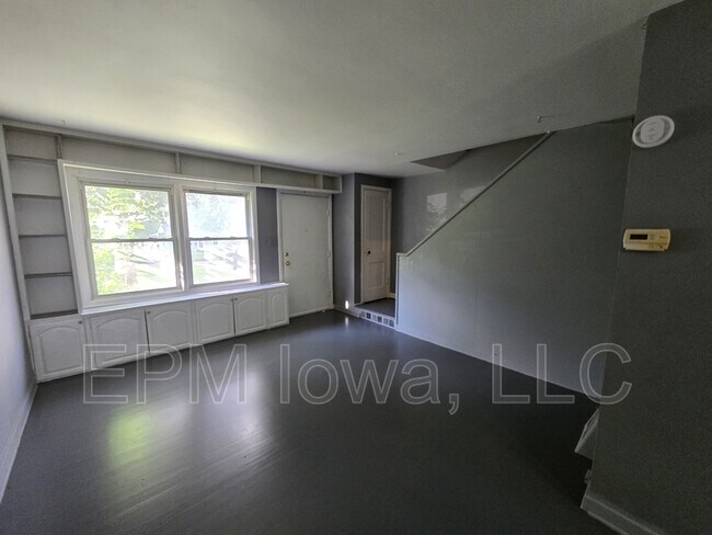 Photo - 221 Madison St
