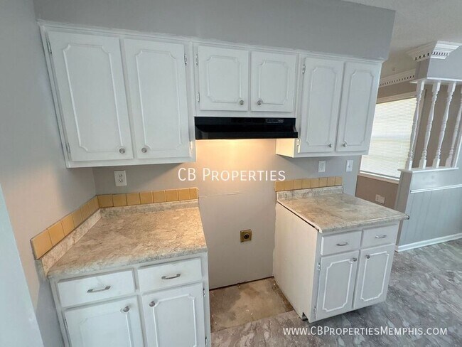 Photo - 4316 Springwind Rd