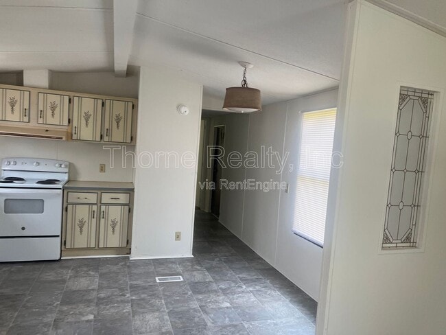 Photo - 164 Matts Ln