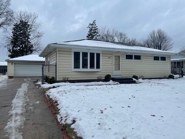 Building Photo - 4875 Burgis Ave SE