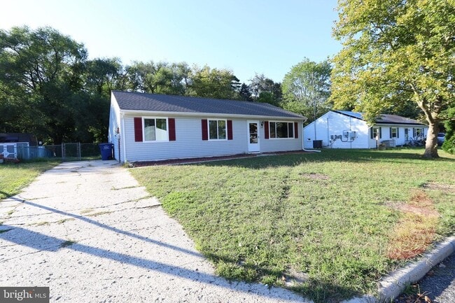 Photo - 207 Coville Dr