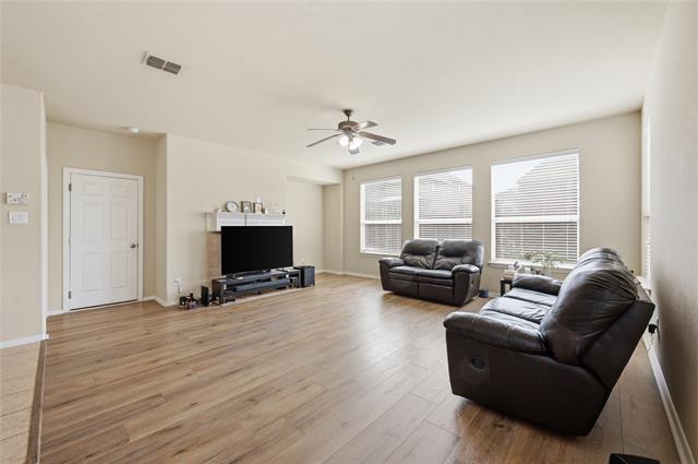 Photo - 11945 Henderson Dr