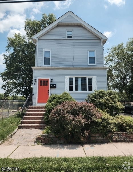 Building Photo - 21 Lawrence St Rental