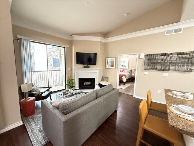 Photo - 6607 Brodie Ln Unit 1338