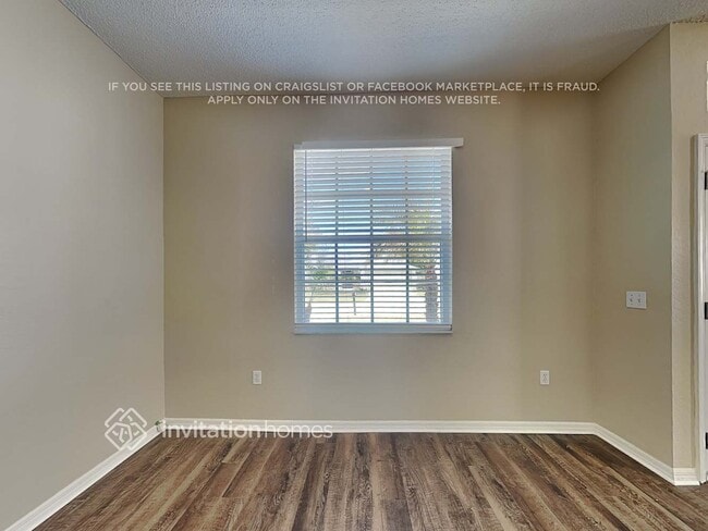 Photo - 7435 Gingko Ave