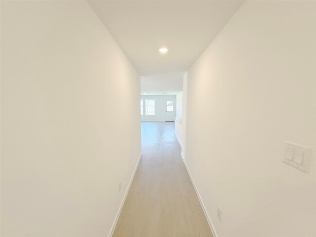 Photo - 505 Robin Ct