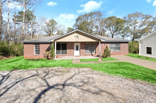 Building Photo - 2100 Hill Top Ct Rental