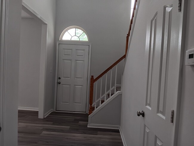 Photo - 2540 Governors Pointe Ct NE