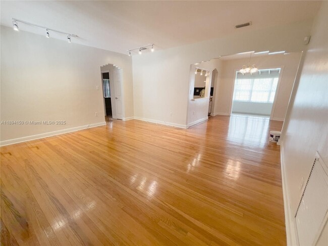 Photo - 2290 SW 26th Ln