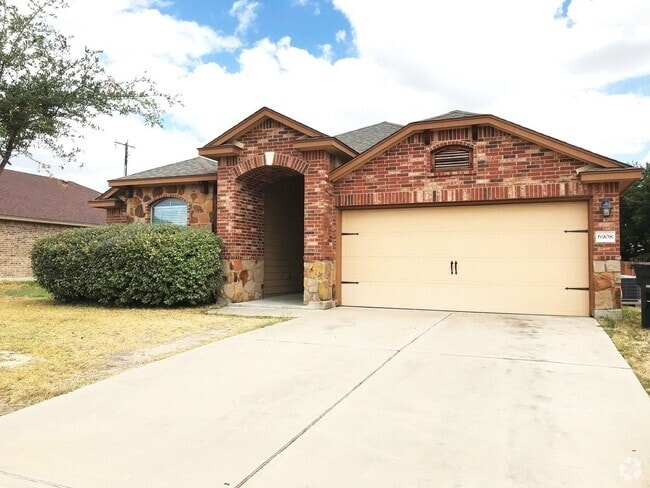 Building Photo - 6908 Golden Oak Ln Rental