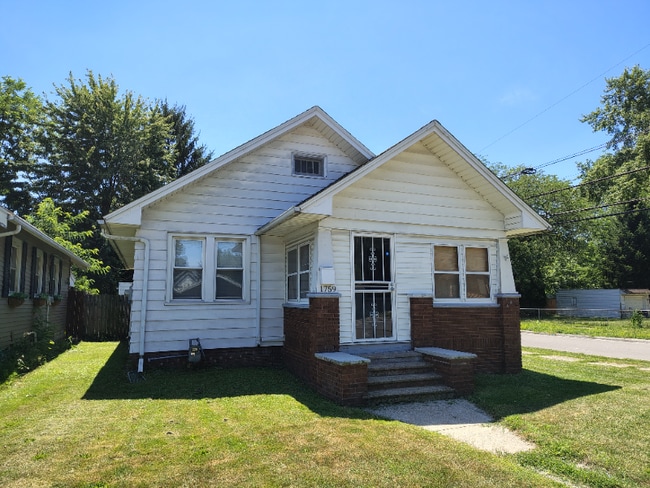 Photo - 1759 Berdan Ave House
