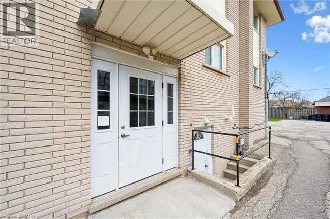 Photo - 43 Secord Ave Unit 1