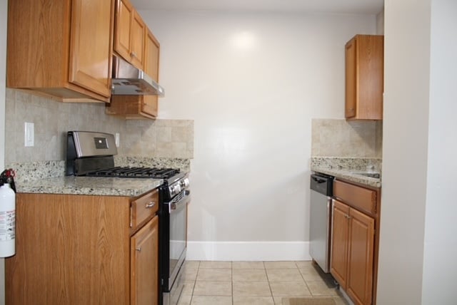 Building Photo - 17 Sewall St Unit 1