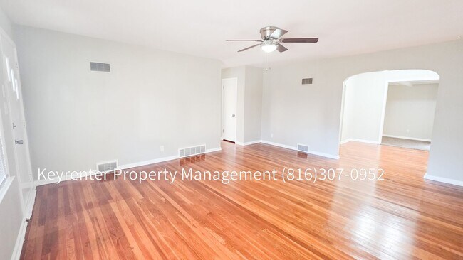 Photo - Newly remodeled 3 bed 2 bath house located in Independence