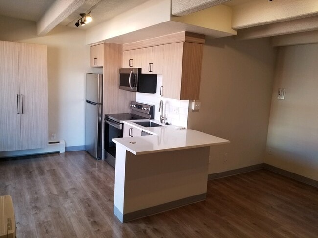 Photo - 800 Emerson