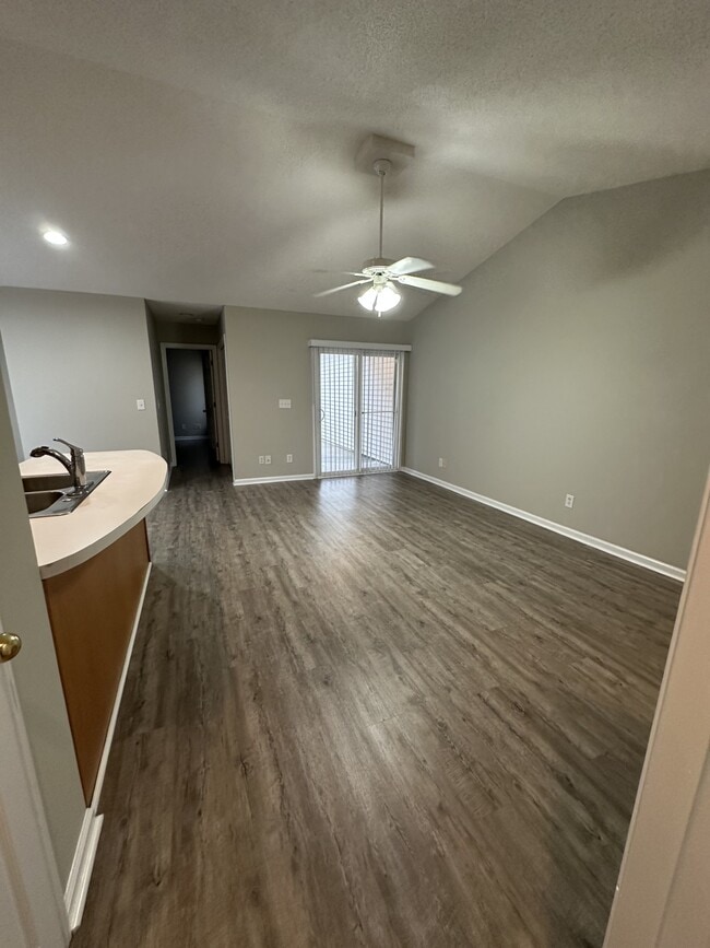 Photo - 3918 Elizabeth Ave