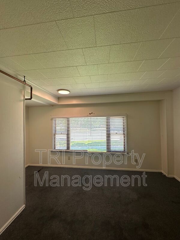Photo - 1605 11th Ave