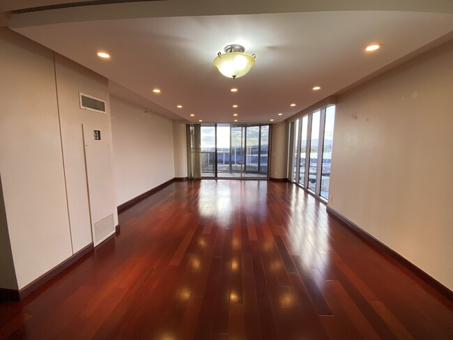 Photo - 425 SOUTH St Unit 1504