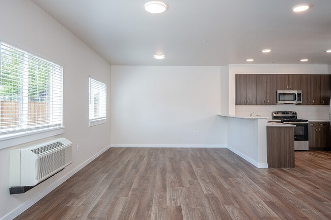 Unidad C111 Web Ready-6 - Creekside Meadows