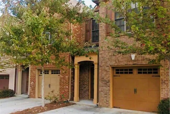 Photo - 306 Knelston Oak Dr NE