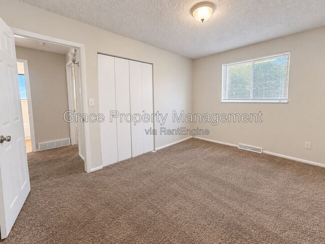 6630 Knox Ct