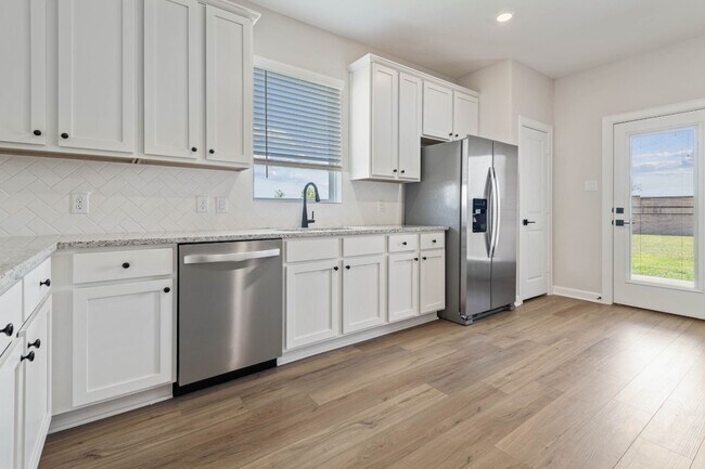 Photo - 1023 Whispering Winds Dr