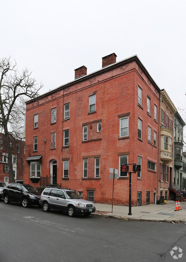 Photo - 303 State St