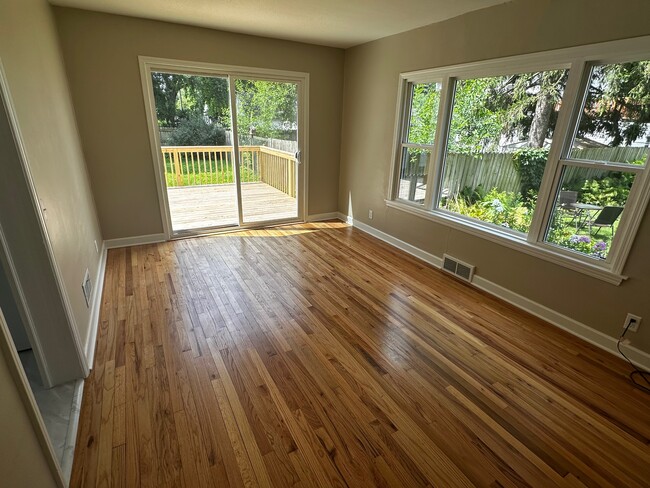 Photo - 1713 Sheridan St