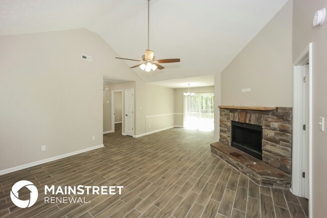 Photo - 250 Richmond Pl