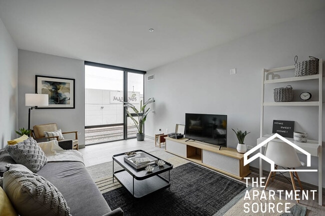 Photo - 2155 N Elston Ave Unit 1 BEDROOMS