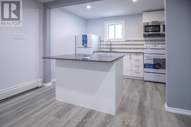 Photo - 345 Richelieu Ave Unit 2