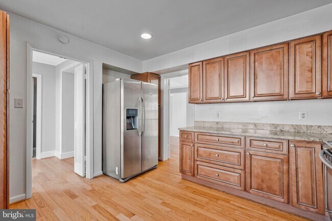 Photo - 8505 Jeffersonian Ct