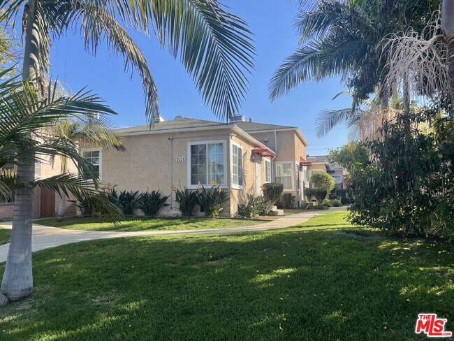 Building Photo - 130 E Hillcrest Blvd