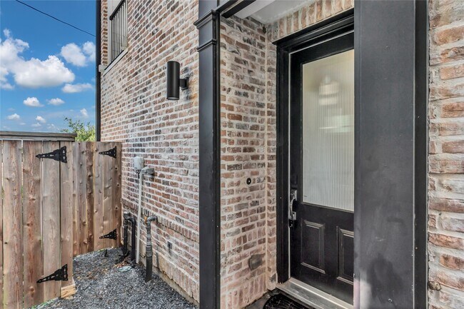 Photo - 4128 Willowbend Blvd