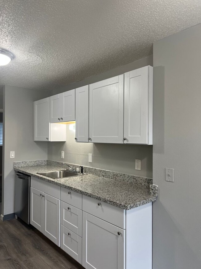 Photo - Executive East