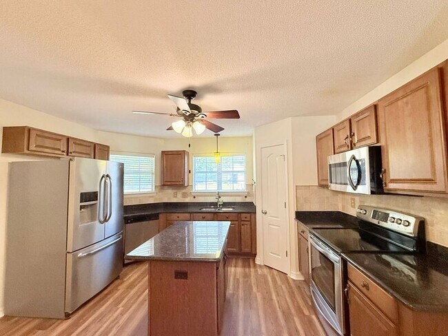 Photo - 7047 Tylerwood Ct