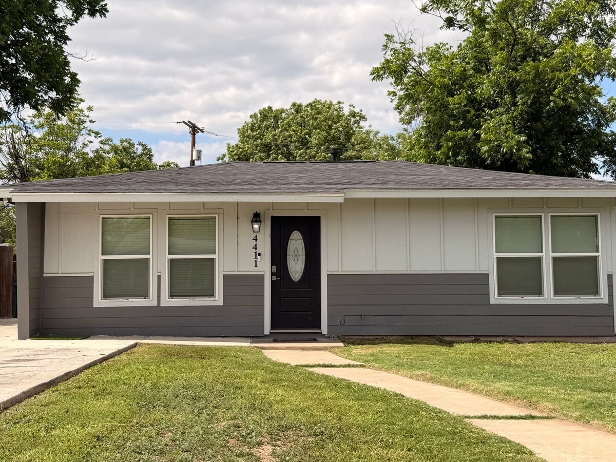 Photo - 4411 Lark Ave