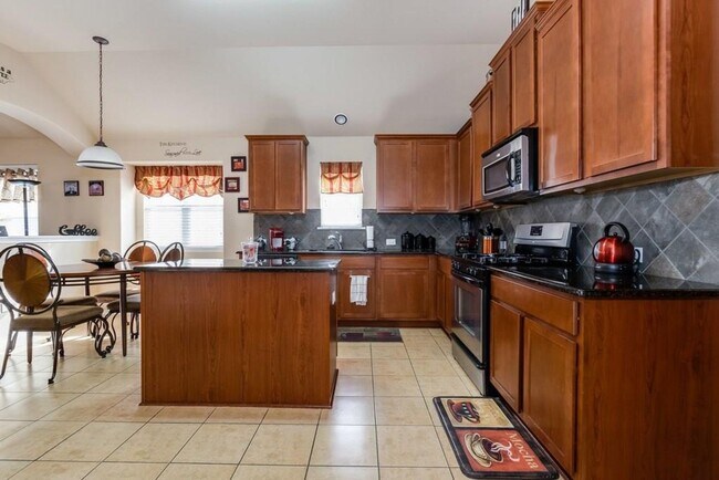 Photo - 1261 Rainbow Parke Dr